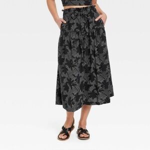 Universal Thread Women’s XS Tie Waist Button Front Black White Midi Skirt